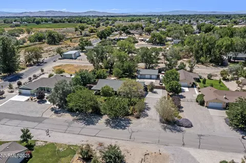 2210 Silver Cir, Fallon, NV 89406 photo 8