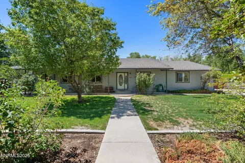 2210 Silver Cir, Fallon, NV 89406