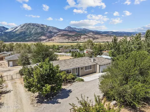 1385 Dunbar Dr, Washoe Valley, NV 89704