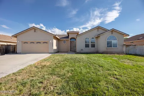 1023 Pepper Ln, Fernley, NV 89408