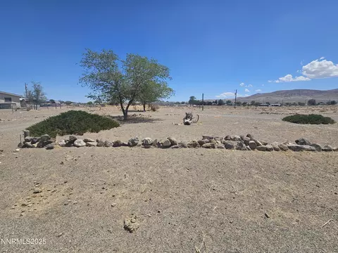5190 Pueblo Dr, Stagecoach, NV 89429
