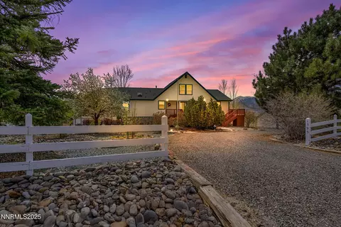 1595 Lindsay Ln, Minden, NV 89423
