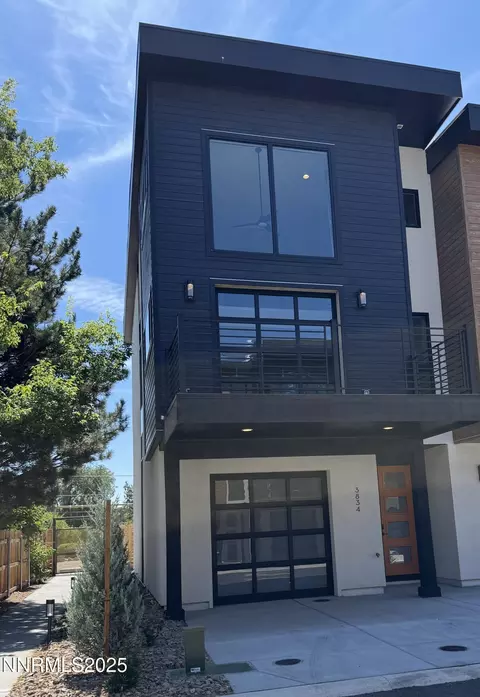 3834 Lakeside Dr #18, Reno, NV 89509