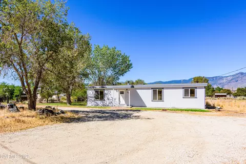 2824 Henning Ln, Minden, NV 89423