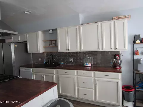 Kitchen - 1091 Tiffany Dr, Fallon, NV 89406 photo 3 of 3
