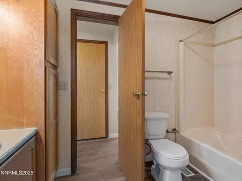 Bath - 4880 Cody Rd, Fallon, NV 89406 photo 5 of 5