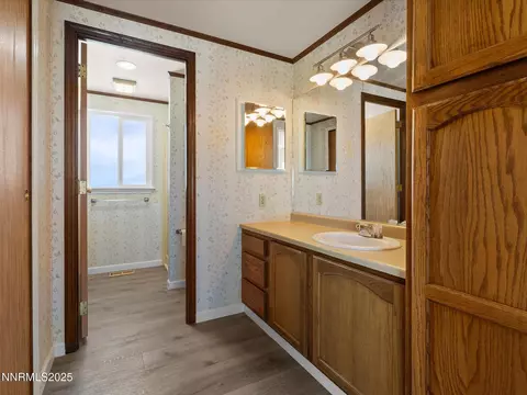 Bath - 4880 Cody Rd, Fallon, NV 89406 photo 1 of 5