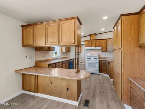 Kitchen - 4880 Cody Rd, Fallon, NV 89406 photo 3 of 3