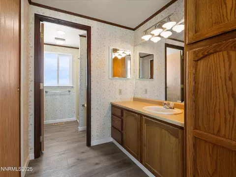 Bath - 4880 Cody Rd, Fallon, NV 89406 photo 3 of 5