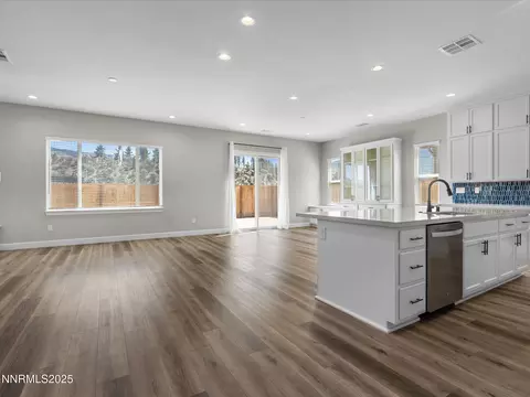 198 Commodore Dr, Reno, NV 89523 photo 13
