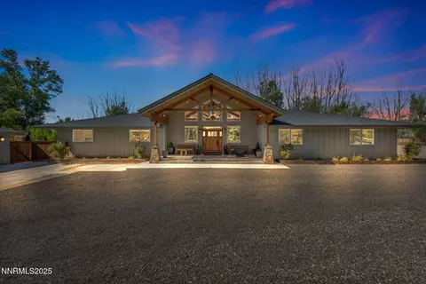 1416 Glenwood Dr, Gardnerville, NV 89460