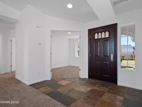 1151 White Oak Loop, Minden, NV 89423 photo 4