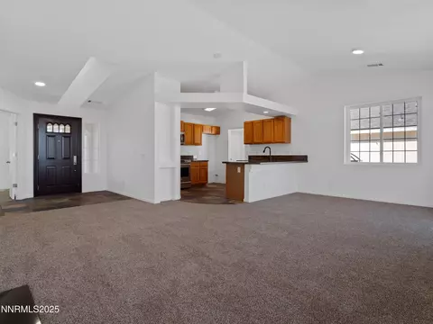 1151 White Oak Loop, Minden, NV 89423 photo 5