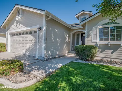 1151 White Oak Loop, Minden, NV 89423 photo 2