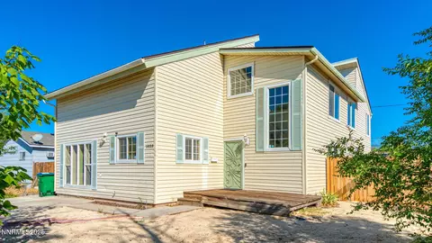 1525 Carville Dr, Reno, NV 89512