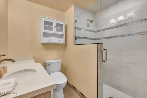 Bath - 504 Boulder Dr, Carson City, NV 89706 photo 8 of 8