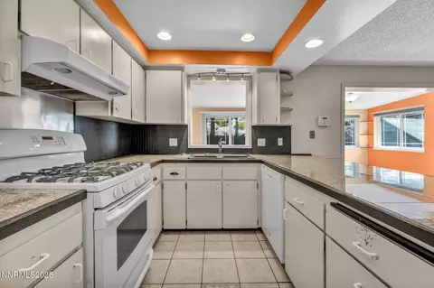 Kitchen - 504 Boulder Dr, Carson City, NV 89706 photo 11 of 11
