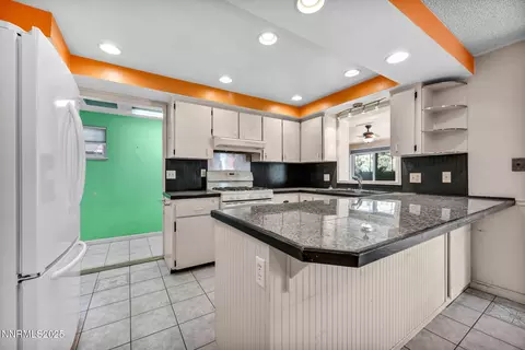Kitchen - 504 Boulder Dr, Carson City, NV 89706 photo 3 of 11