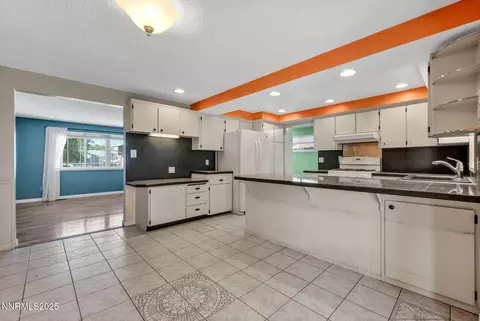 Kitchen - 504 Boulder Dr, Carson City, NV 89706 photo 2 of 11