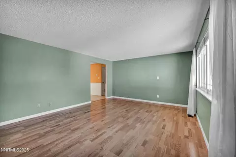 Living - 504 Boulder Dr, Carson City, NV 89706 photo 9 of 10