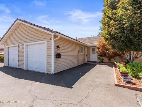 1121 Bradley Sq, Sparks, NV 89434