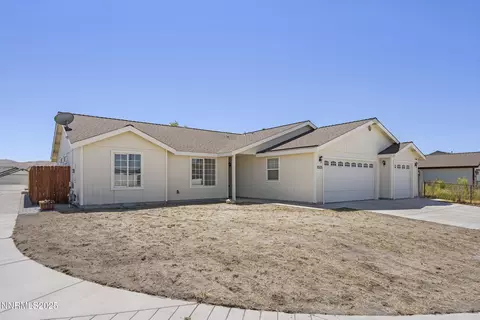 1525 Wrangler Ln, Fernley, NV 89408