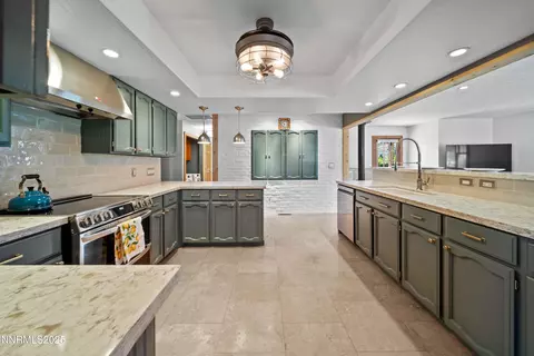 15420 Cherrywood Dr, Reno, NV 89511
