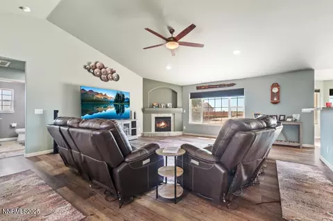 Living - 4609 Rancheria Rd, Fallon, NV 89406 photo 1 of 2