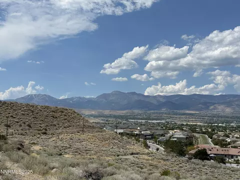 9068 Western Skies Dr, Reno, NV 89521