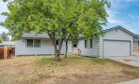 3425 Nowlin Ln, Sparks, NV 89431