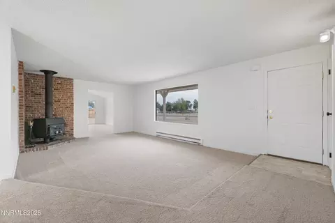 Living - 3060 Silver State Ave, Fallon, NV 89406 photo 2 of 4