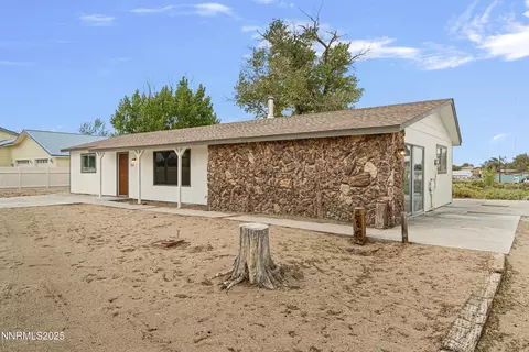 Exterior - 3060 Silver State Ave, Fallon, NV 89406 photo 1 of 4