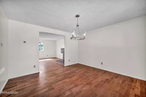 Dining - 7274 Windmill Dr, Reno, NV 89511 photo 3 of 4