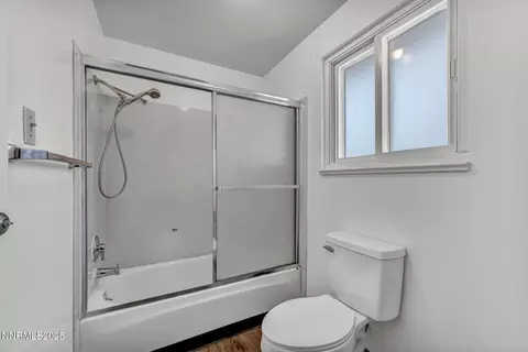 Bath - 7274 Windmill Dr, Reno, NV 89511 photo 5 of 7