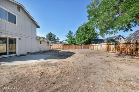 Exterior - 7274 Windmill Dr, Reno, NV 89511 photo 2 of 8