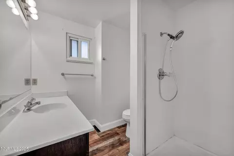 Bath - 7274 Windmill Dr, Reno, NV 89511 photo 6 of 7