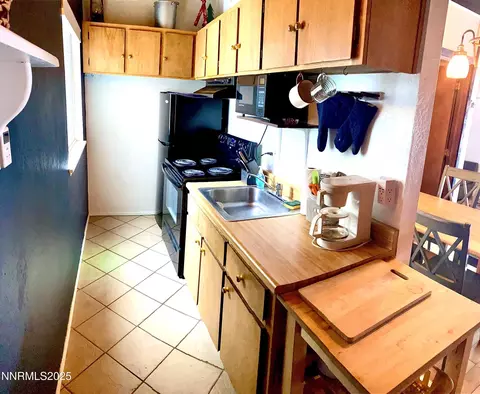 Kitchen - 331 Tramway Dr # 9, Stateline, NV 89449 photo 2 of 2