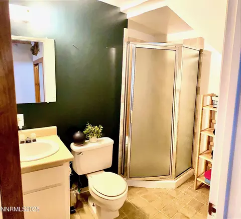 Bath - 331 Tramway Dr # 9, Stateline, NV 89449 photo 2 of 2