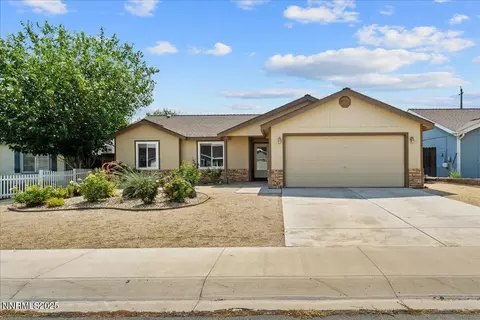 437 Trellis Dr, Fernley, NV 89408