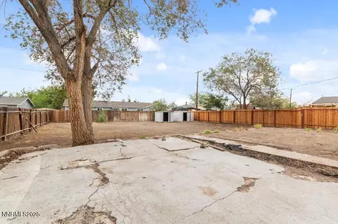 Exterior - 70 E Cedar St, Fernley, NV 89408 photo 2 of 4