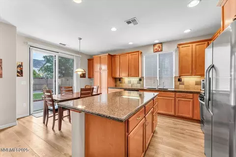 10650 Cedar Bend Ct, Reno, NV 89521 photo 13