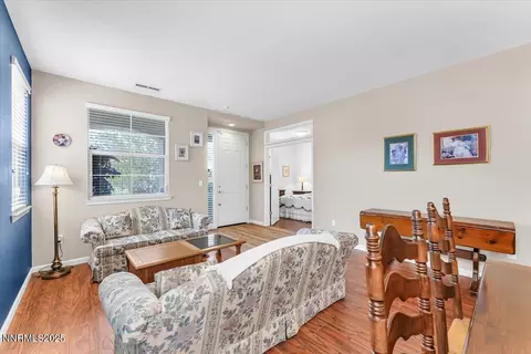 10650 Cedar Bend Ct, Reno, NV 89521 photo 4