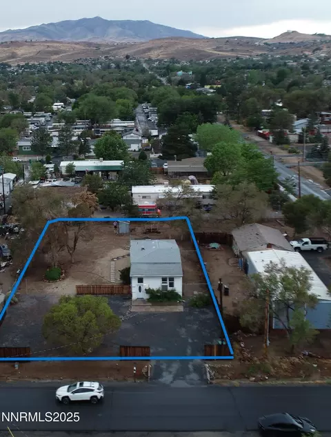 5587 Lupin Dr, Sun Valley, NV 89433