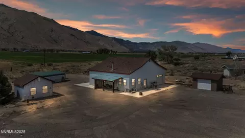 55 Mesa Dr, Smith Valley, NV 89444