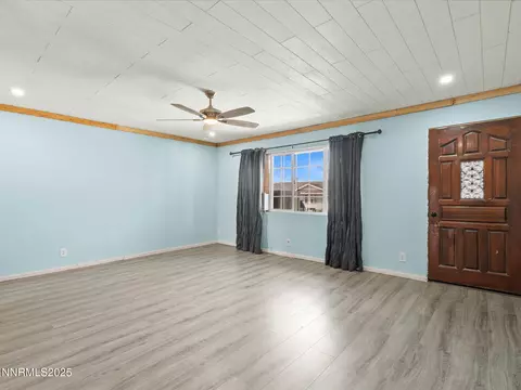Living - 845 Mc Lean St, Fallon, NV 89406 photo 2 of 4
