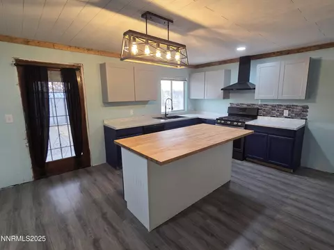Kitchen - 845 Mc Lean St, Fallon, NV 89406 photo 4 of 6