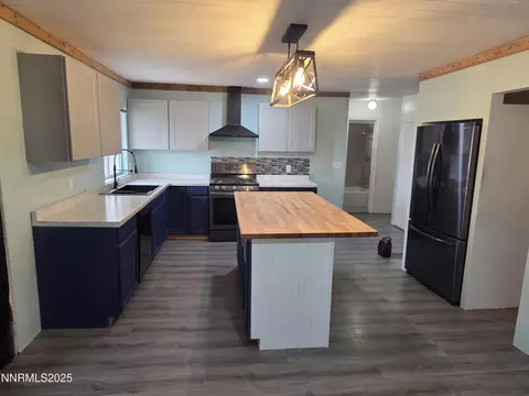 Kitchen - 845 Mc Lean St, Fallon, NV 89406 photo 3 of 6
