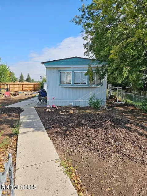 1232 Kingslane Ct, Gardnerville, NV 89410