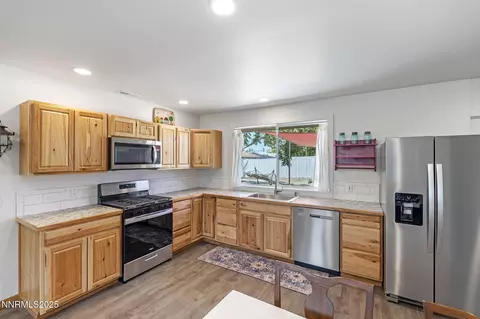 320 Baker St, Hawthorne, NV 89415 photo 5