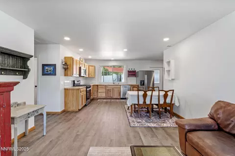 320 Baker St, Hawthorne, NV 89415 photo 4